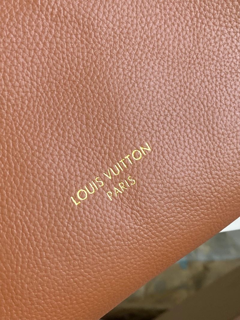 Louis Vuitton Hobo Bags
